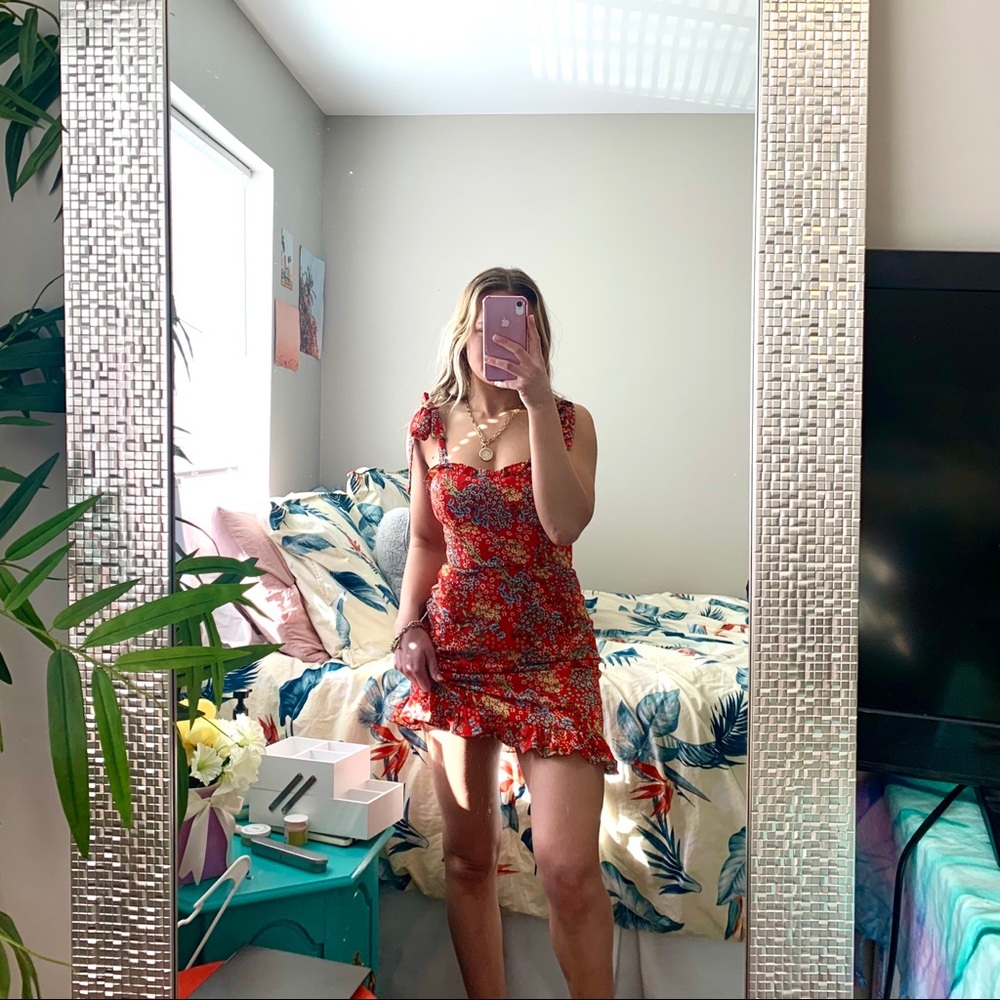 SOLD Floral Mini Dress 🏖